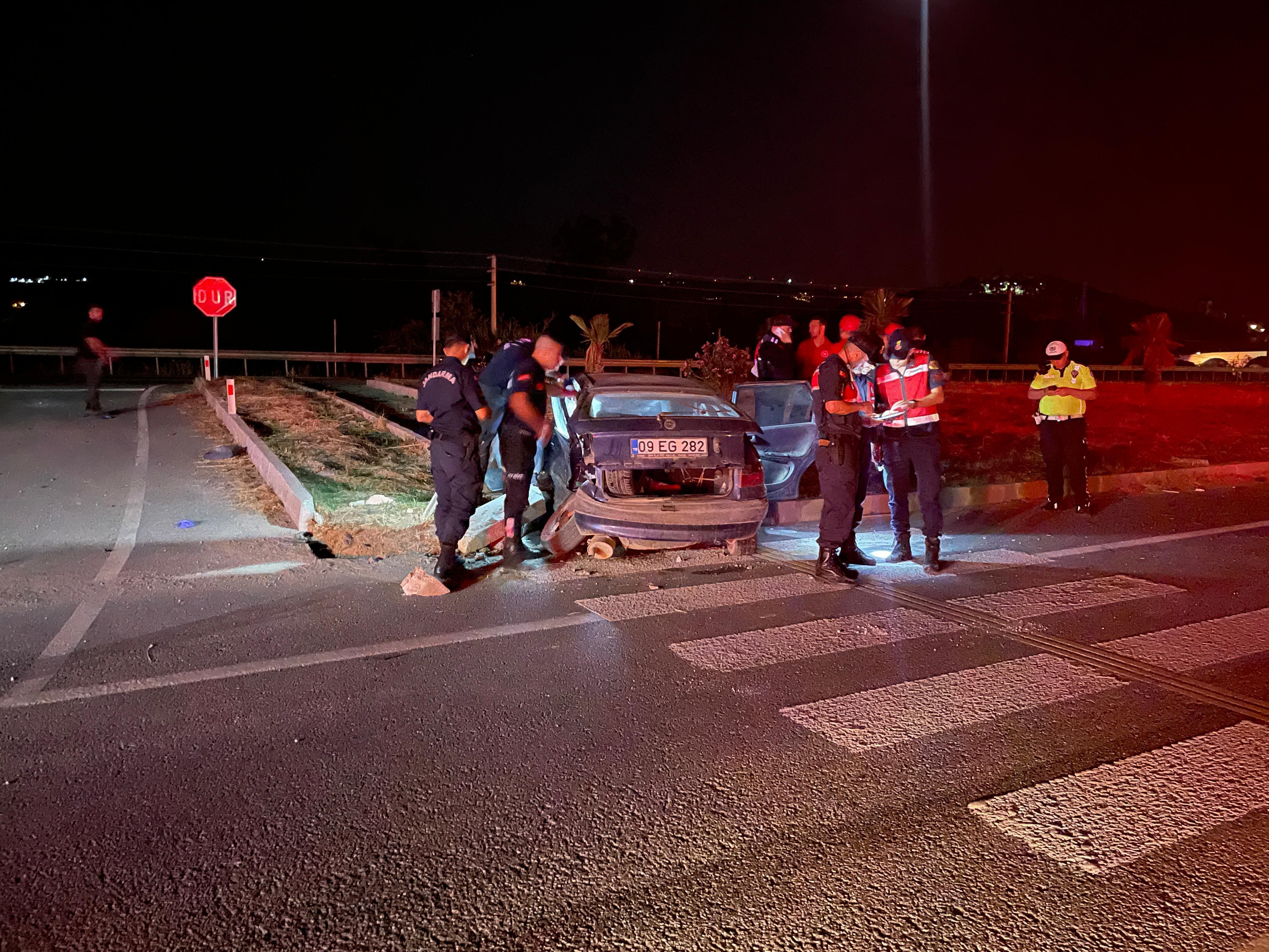 Aydın'da Kaza Sonucu 2 Kişi Hayatını Kaybetti ve 3 Kişi Yaralandı.