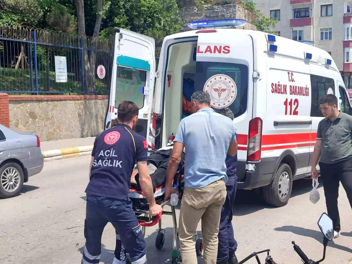 Sinop'ta Kaza: Motosikletle İki Kişi Yaralandı