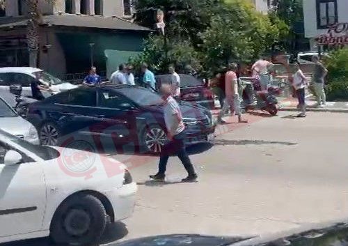 İzmit Turan Güneş Caddesi'nde maddi zararlı trafik kazası oldu!