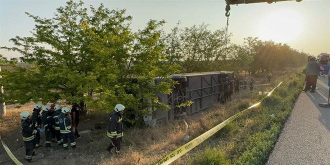 Konya'da otobüs kazası: Bir ölü, 26 yaralı.