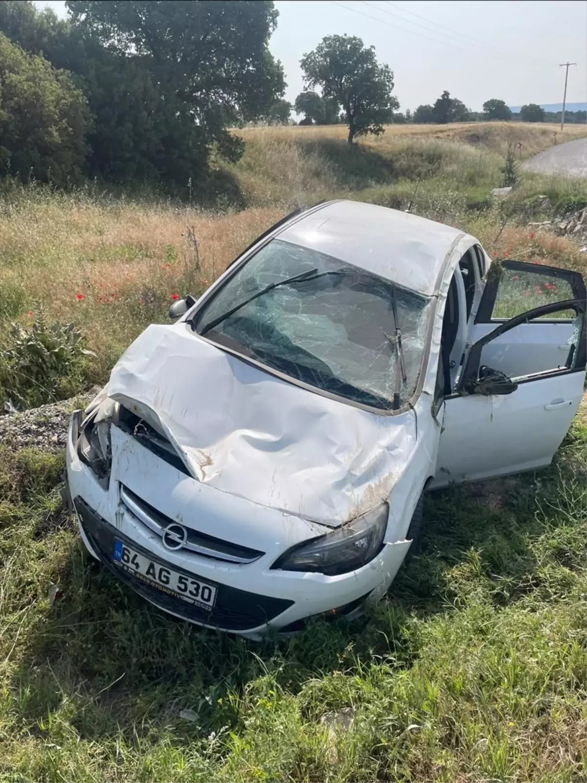 Uşak'ta Trafik Kazasında 4 Kişi Yaralandı.