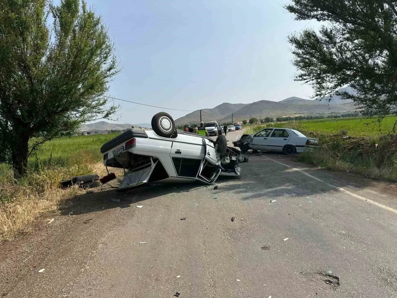 Trafik olayı: 2 kişi yaralandı