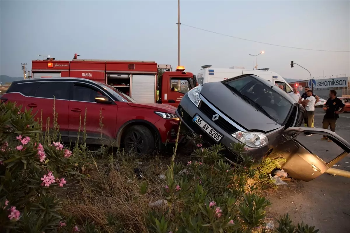 Turgutlu'da trafik kazası sonucu 5 kişi yaralandı.