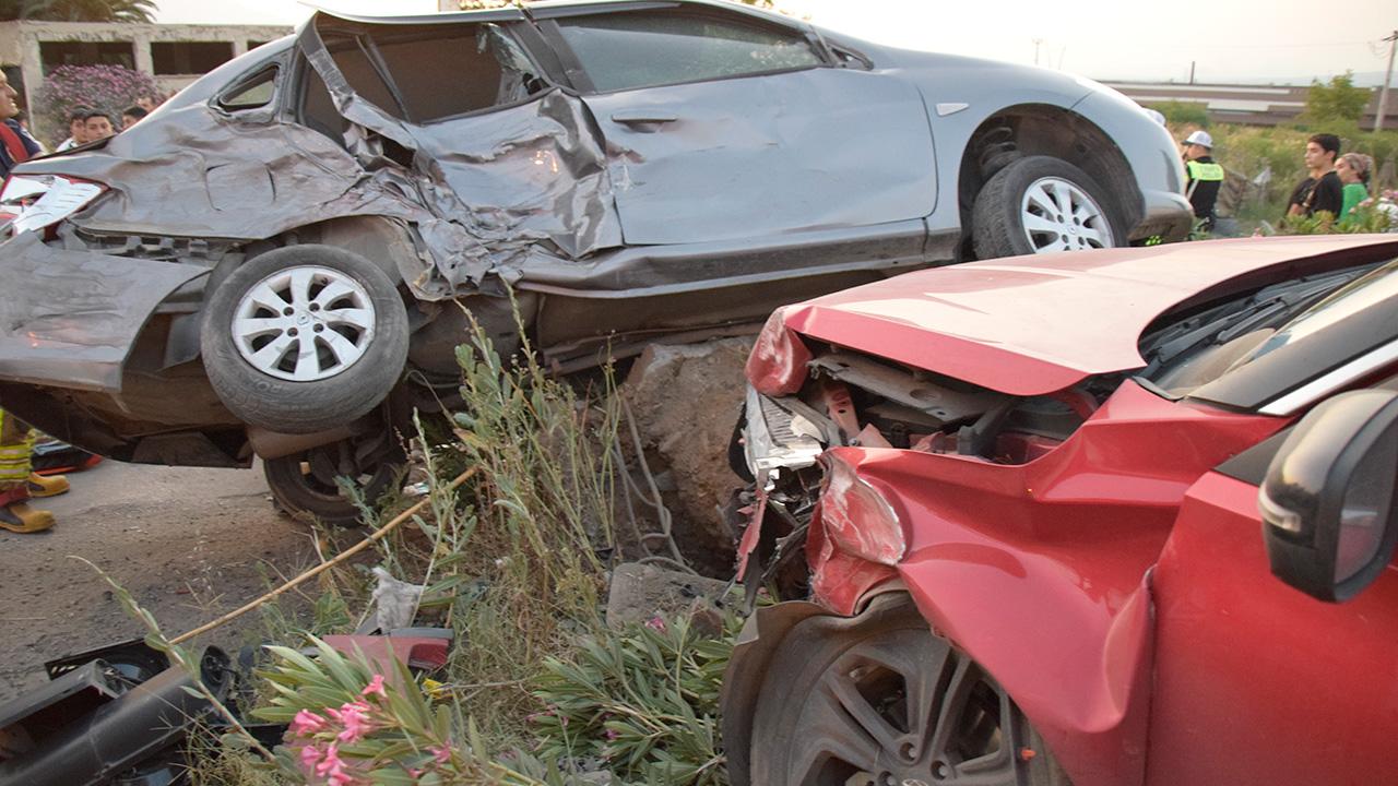 Bayram tatilinde 32 kişi trafik kazalarında hayatını kaybetti.