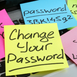 パスワード変更の理由とは？必要性と見直し方を解説