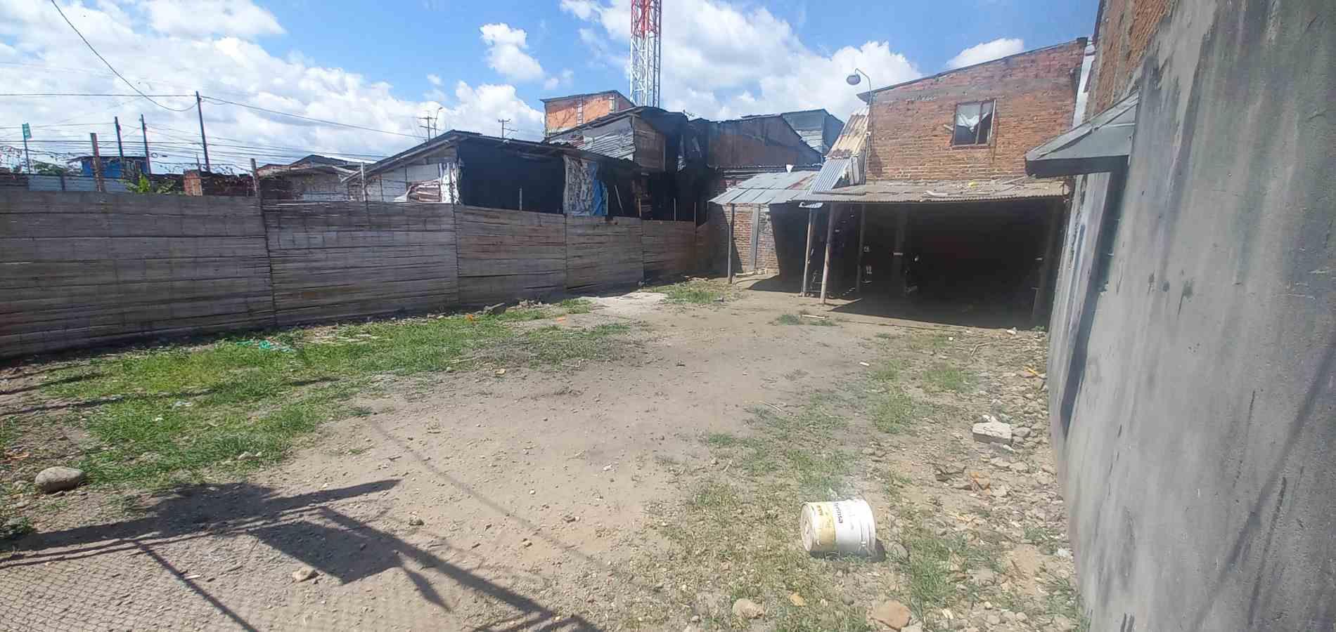 Foto de Lote / terreno para Venta en Barrio popular, Armenia  - 279058435
