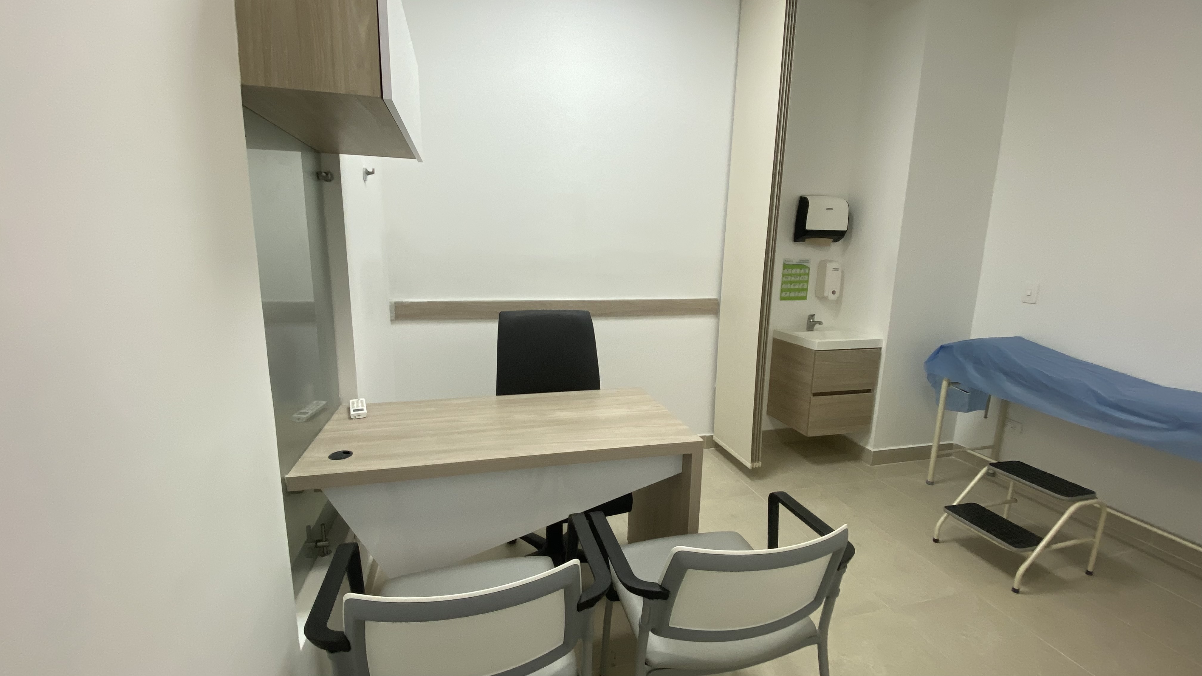 Foto de Consultorio para Arriendo en Pinares, Pereira - 279066255