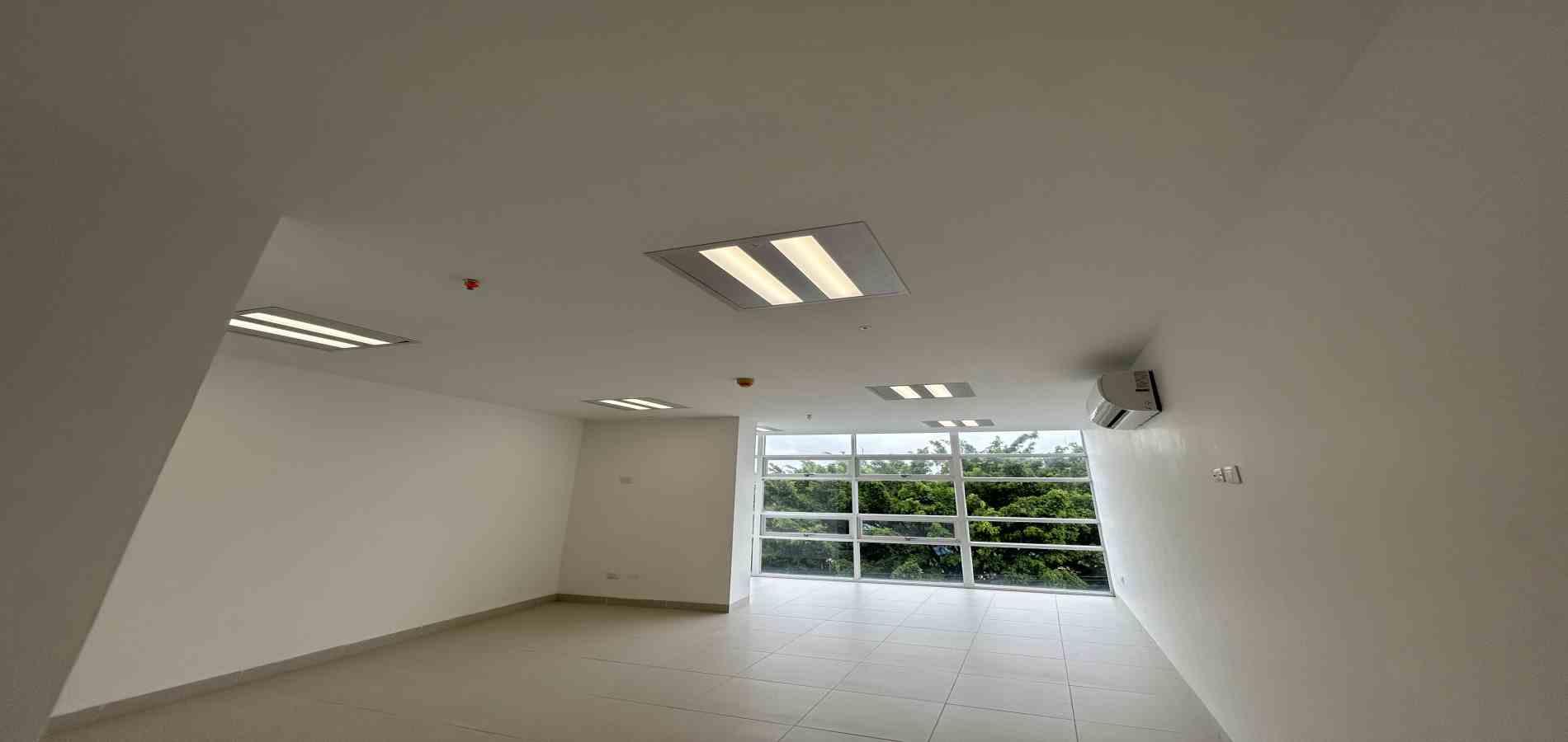 Foto de Oficina en Arriendo en Avenida 30 de agosto, Pereira - 2 - 279067051