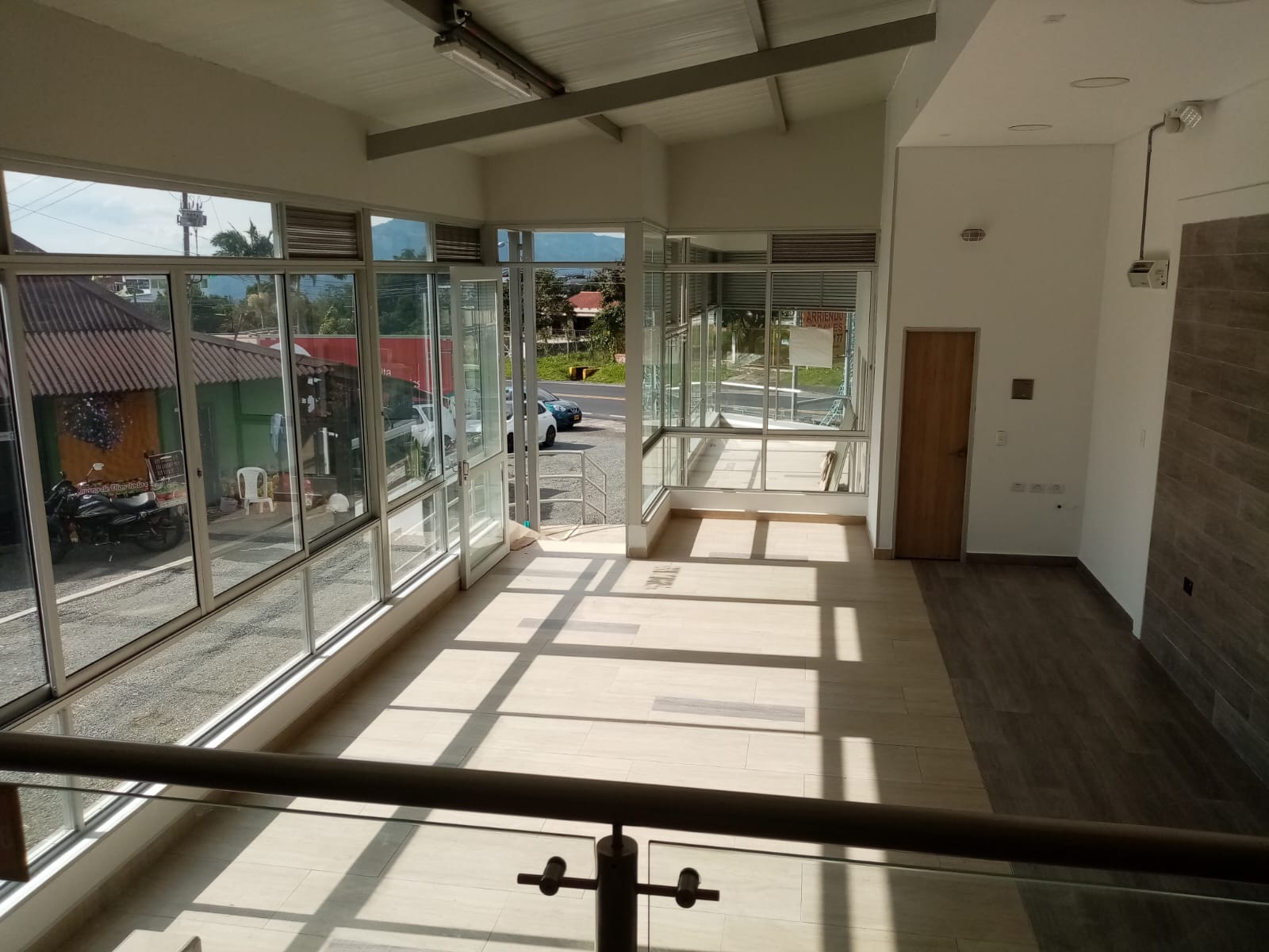 Foto de Local en Arriendo en Via armenia, Pereira - 2 - 279058356