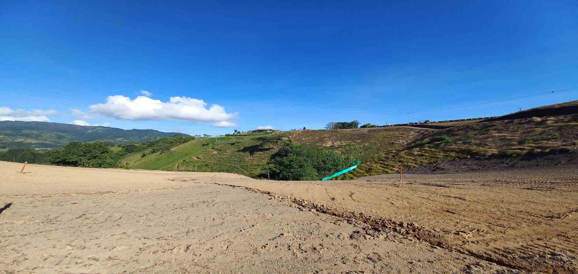Foto de Lote / terreno para Venta en Vereda guacas, Santa rosa de cabal - 279067556