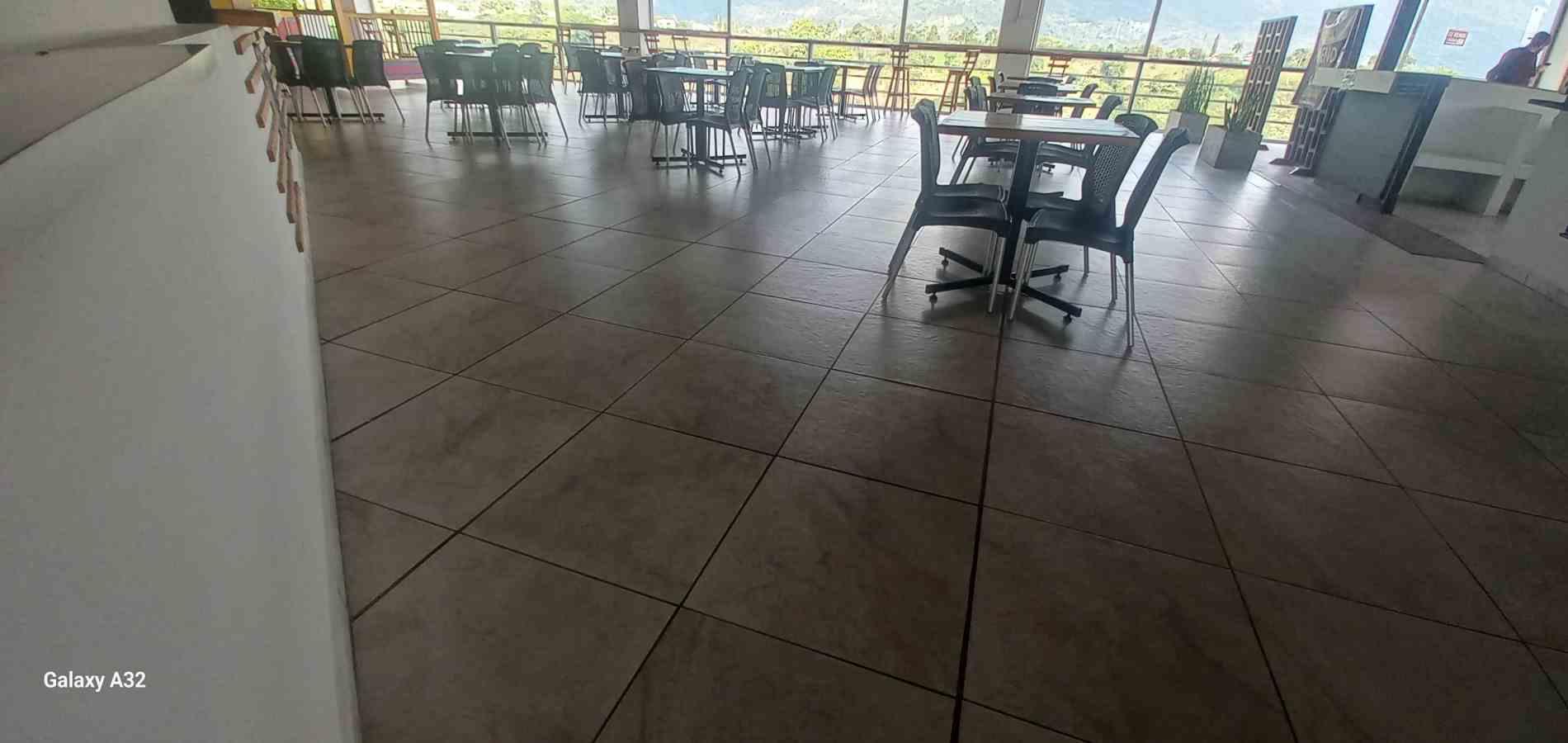 Foto de Local para Arriendo en Avenida centenario, Armenia  - 279066070