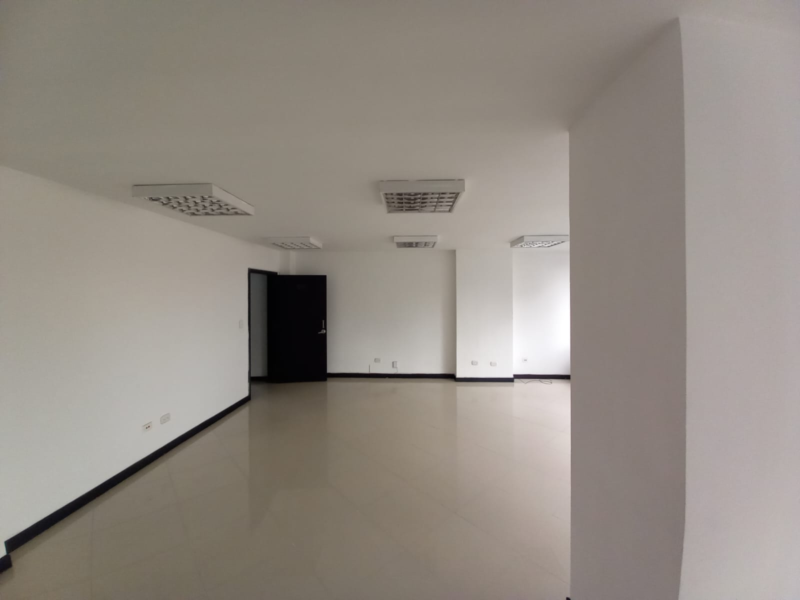 Oficina para Arriendo en Centro, Manizales
