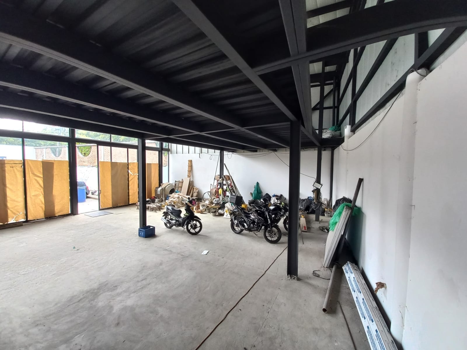 Foto de Local en Arriendo en Via armenia, Pereira - 4 - 279068160