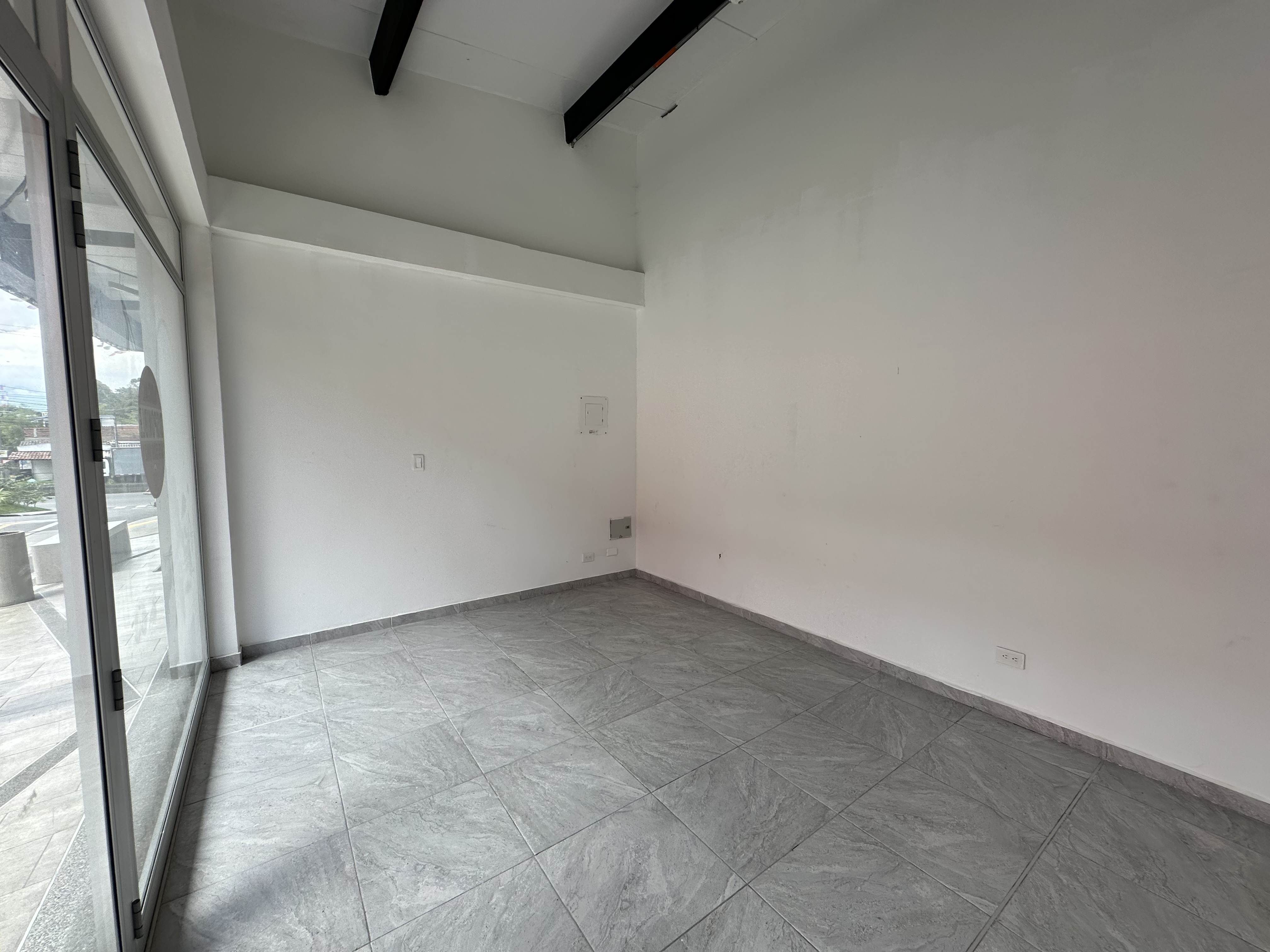 Foto de Local en Arriendo en Via montenegro, Armenia  - 2 - 279068560