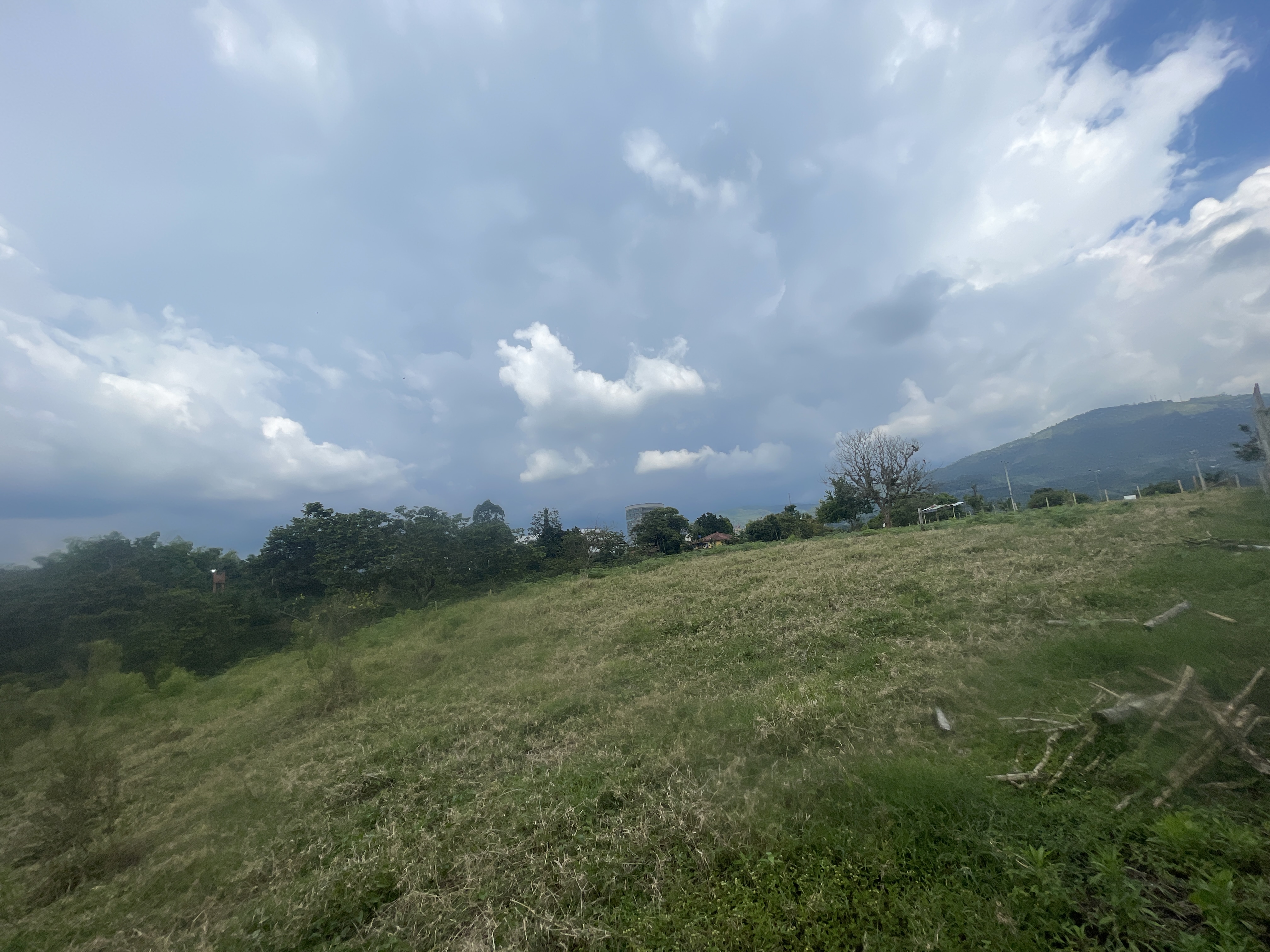 Foto de Lote / terreno en Venta en Avenida centenario, Armenia  - 12 - 279065799