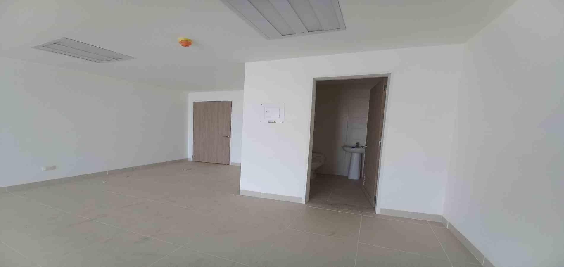 Foto de Consultorio en Arriendo en Avenida 30 de agosto, Pereira - 12 - 279063011