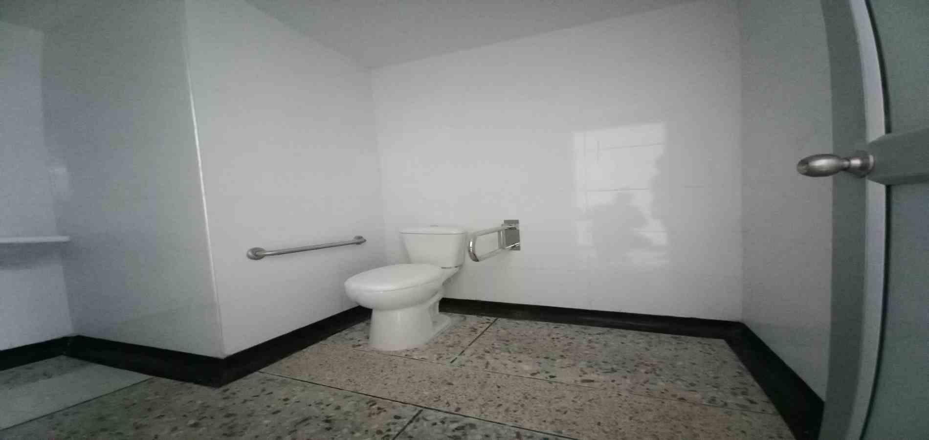 Foto de Consultorio en Arriendo en Centro, Pereira - 18 - 279068666