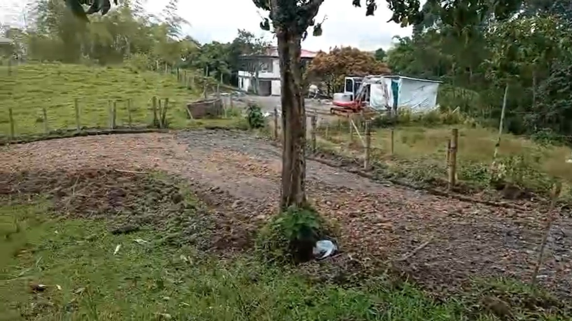Foto de Lote / terreno para Venta en Vereda yarumal, Pereira - 279065336
