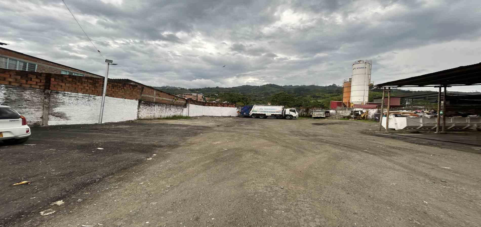 Foto de Lote / terreno en Venta en Bosques de la acuarela, Dosquebradas - 3 - 279068473