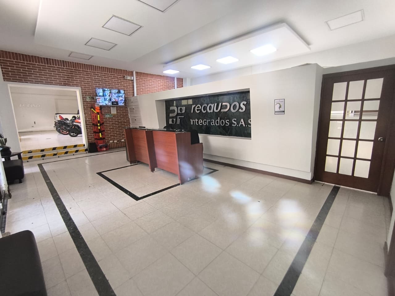 Foto de Local en Arriendo en Avenida 30 de agosto, Pereira - 5 - 279069739