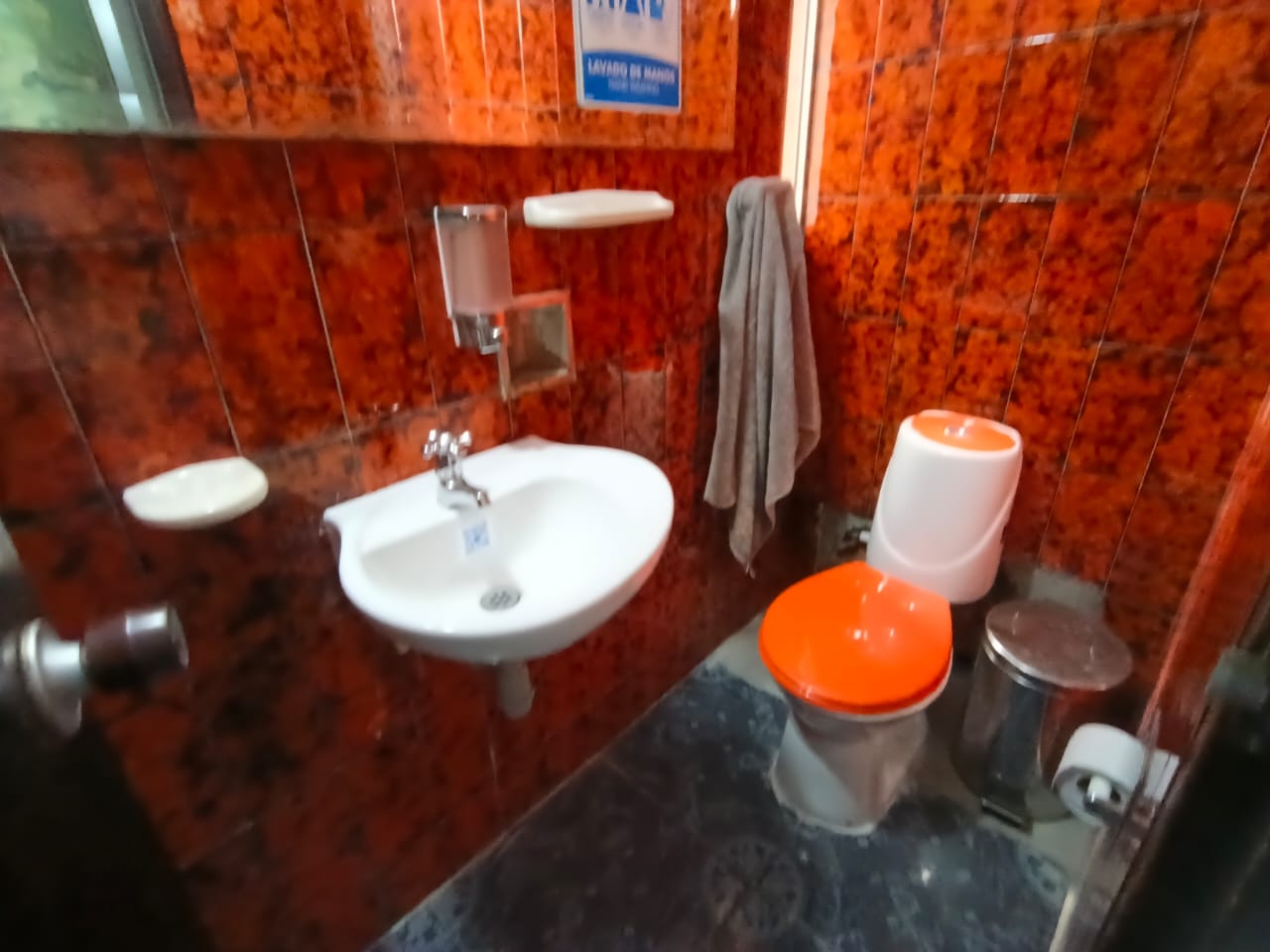 Foto de Local en Arriendo en Guayacanes, Manizales - 9 - 279063387