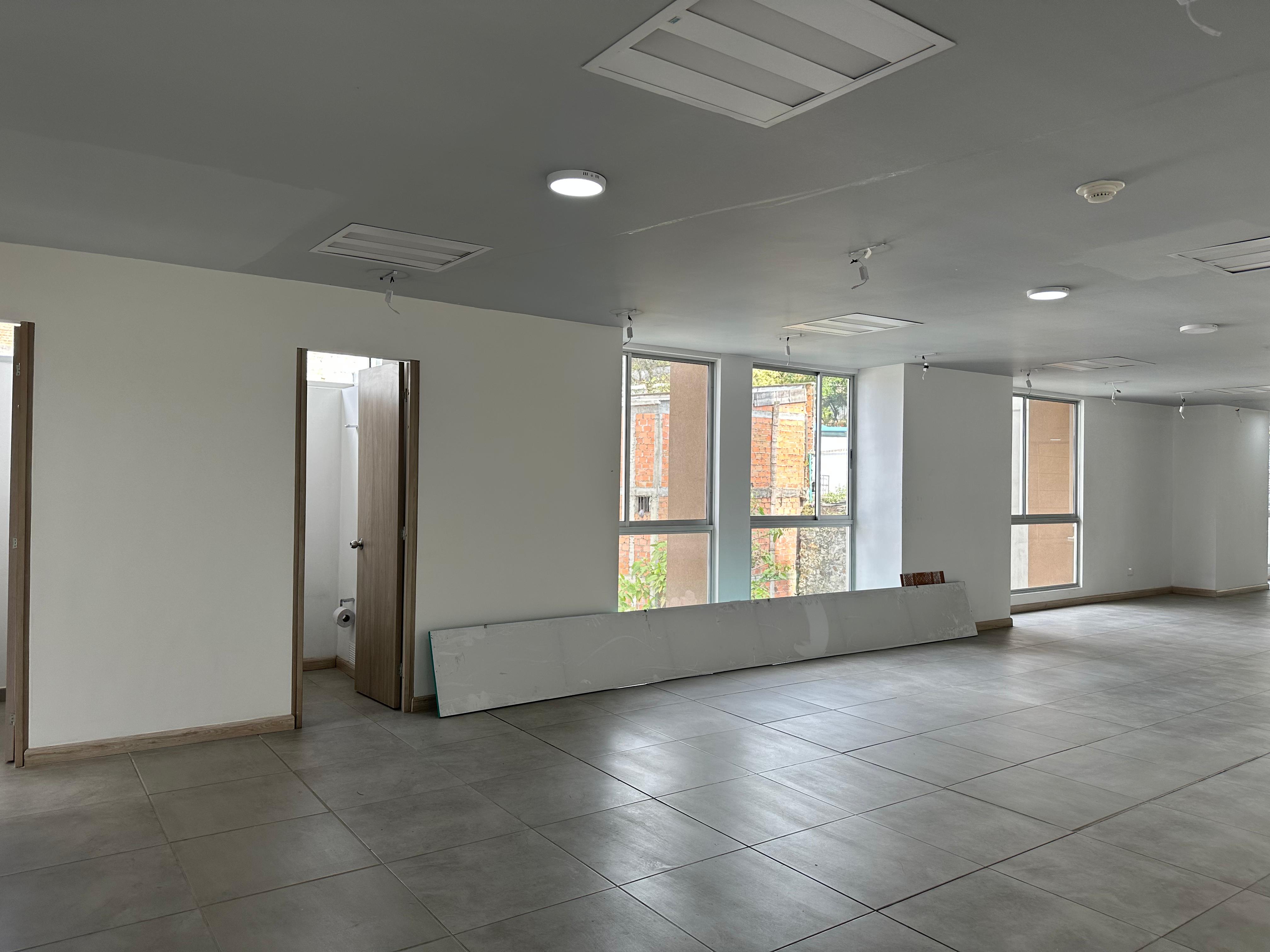 Foto de Local en Arriendo en Avenida santander , Manizales - 8 - 279064022