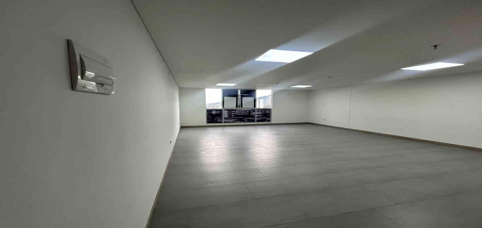 Foto de Oficina en Arriendo en Alpes, Pereira - 3 - 279067006