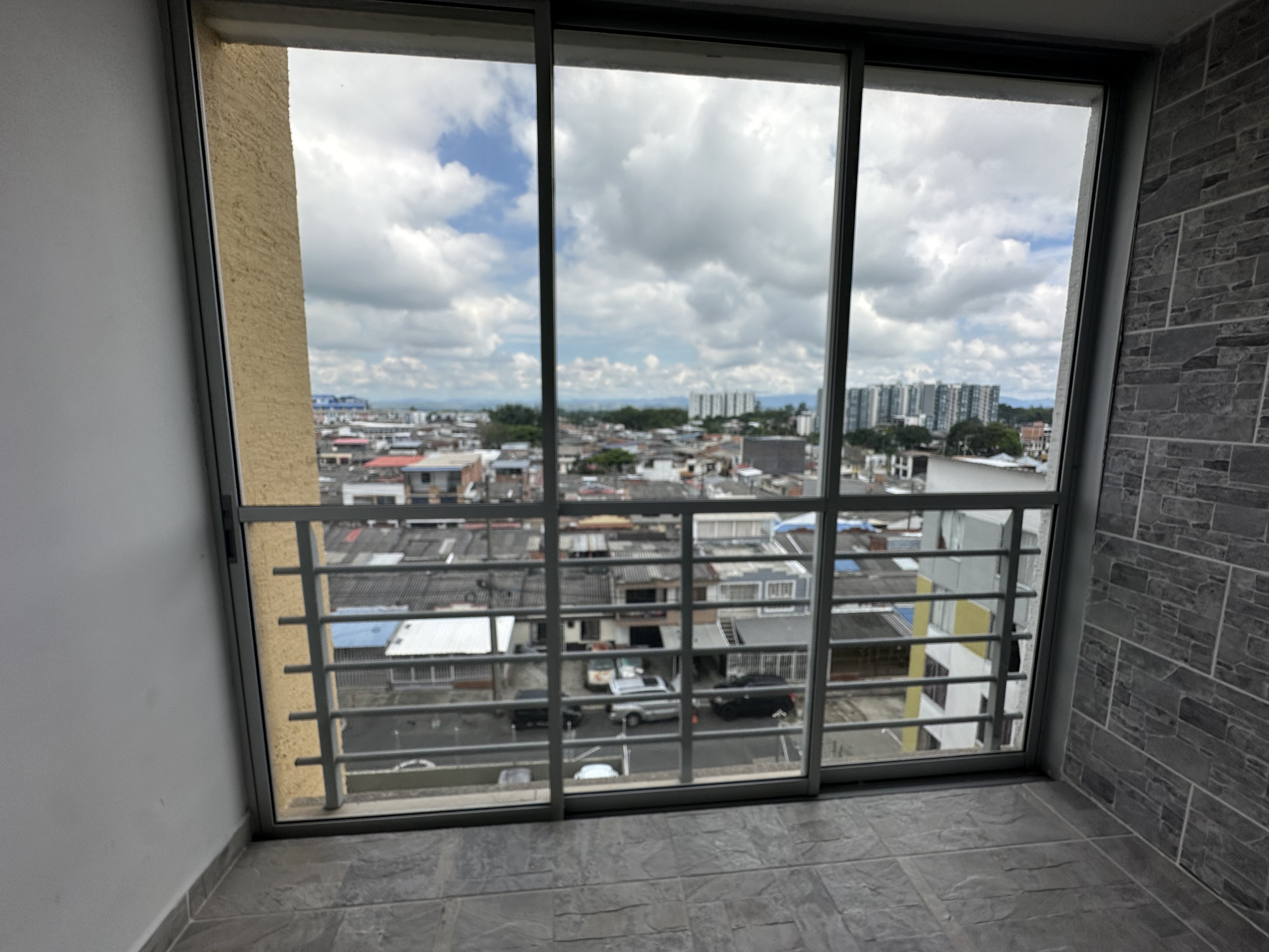 Foto de Apartamento en Venta en Puerto espejo, Armenia  - 2 - 279068841