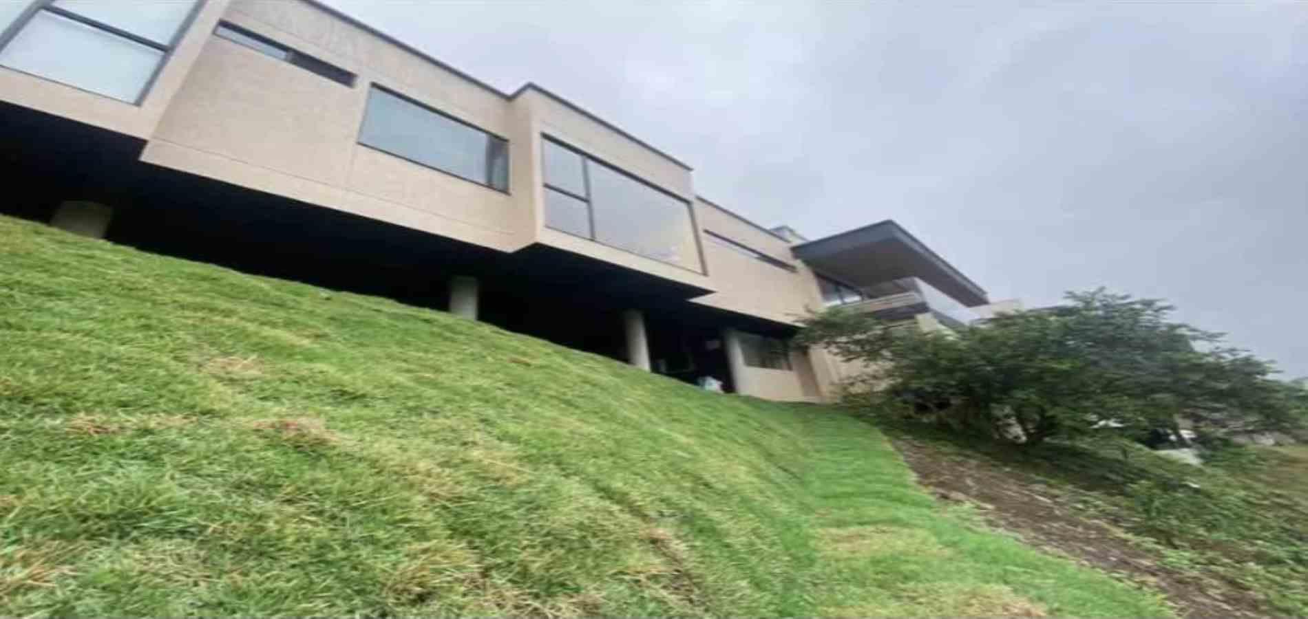Foto de Casa campestre para Venta en Via armenia, Pereira - 279059918
