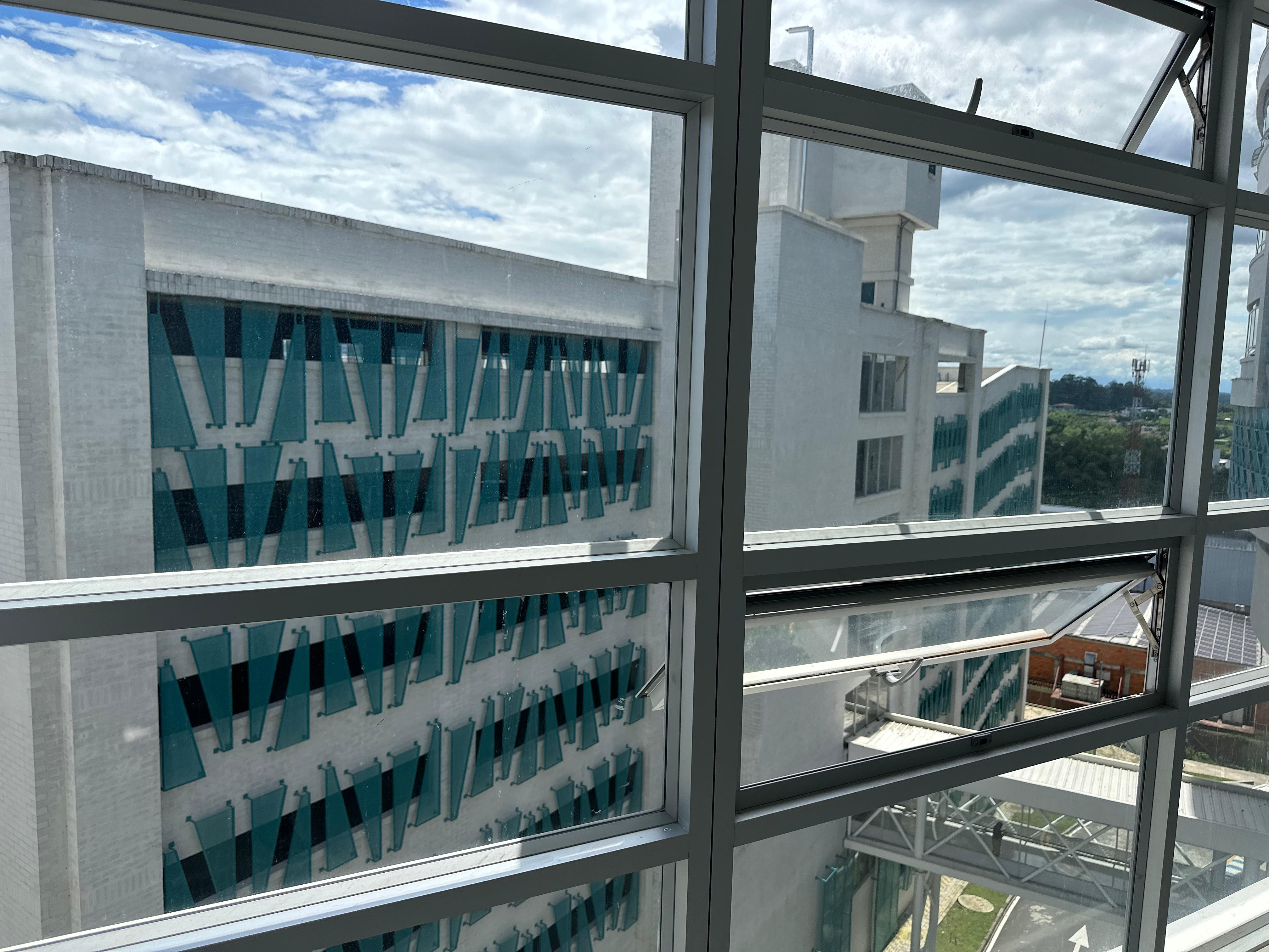 Foto de Consultorio en Arriendo en Avenida 30 de agosto, Pereira - 1 - 279065605
