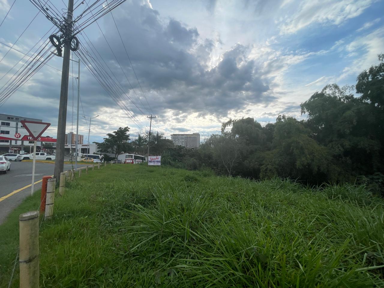 Foto de Lote / terreno en Venta en Avenida centenario, Armenia  - 8 - 279063188