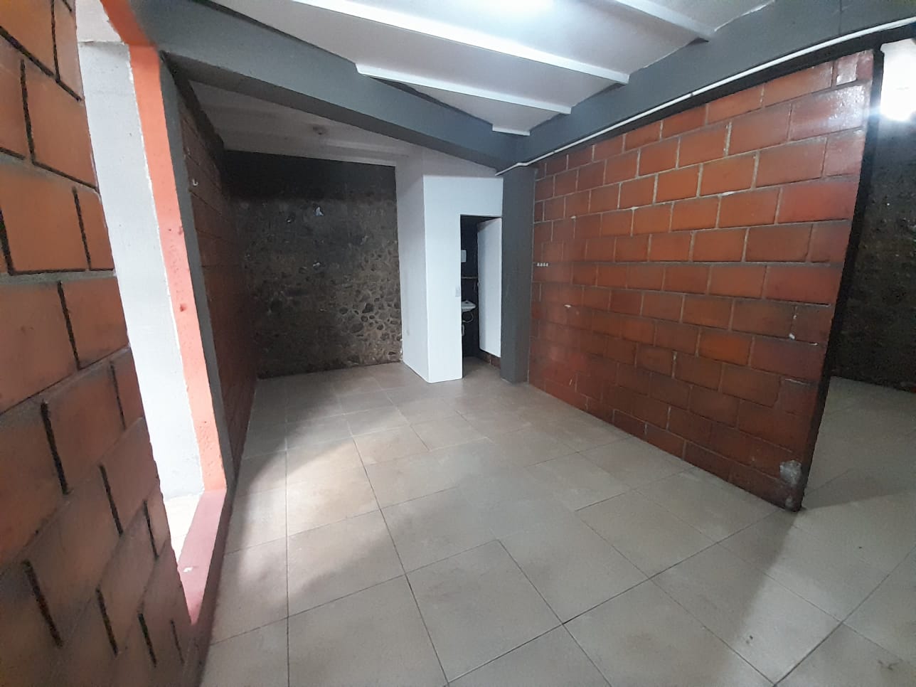 Foto de Local en Arriendo en Centenario, Manizales - 4 - 279054983
