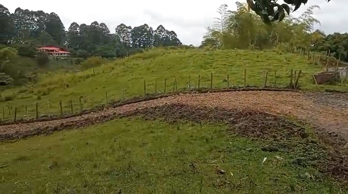Foto de Lote / terreno en Venta en Vereda yarumal, Pereira - 3 - 279065336