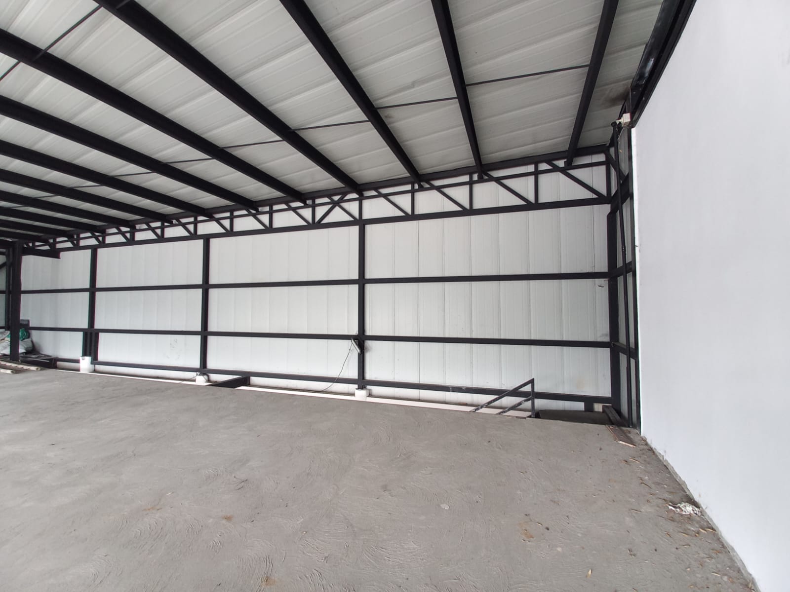 Foto de Local en Arriendo en Via armenia, Pereira - 5 - 279068160