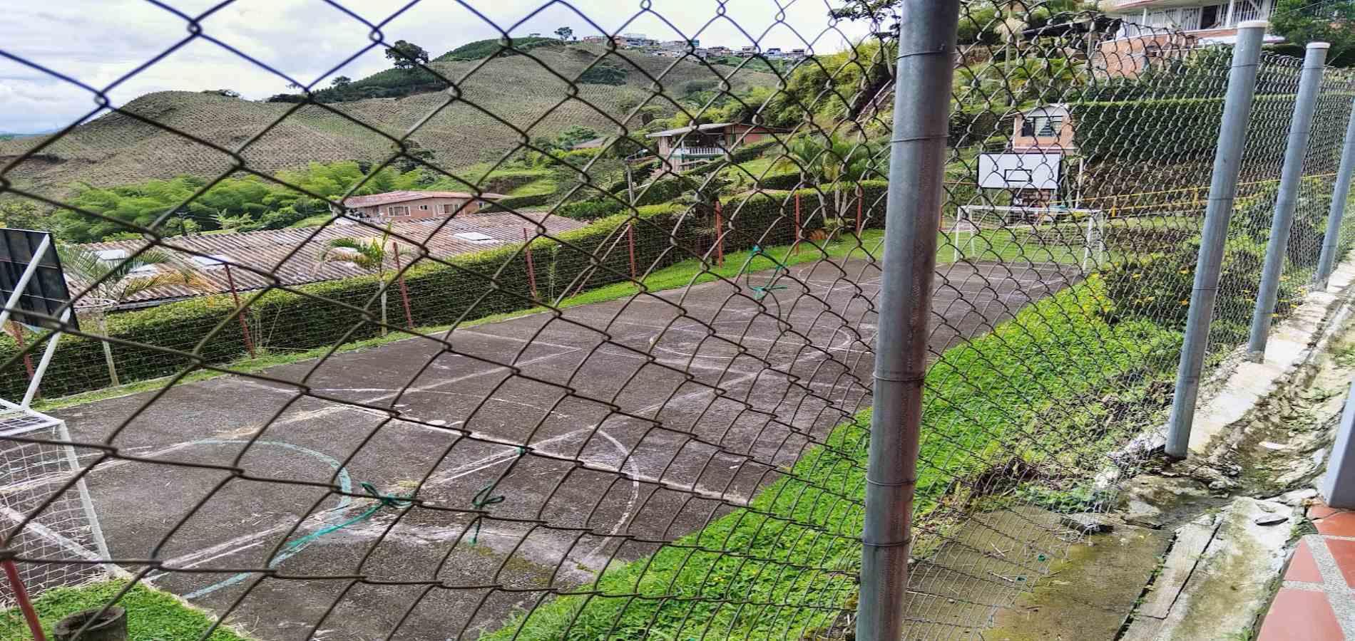 Foto de Casa campestre en Venta en Vereda santagueda, Palestina - 31 - 279060830