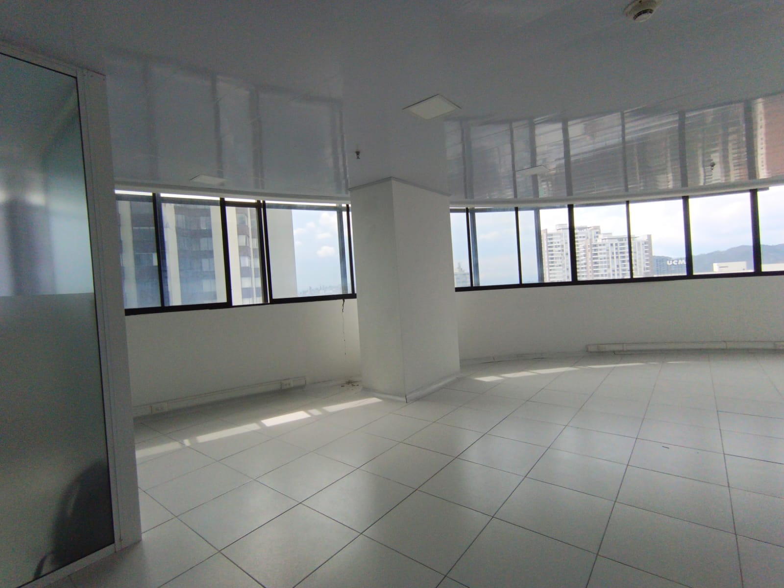 Foto de Oficina en Venta en Avenida santander , Manizales - 13 - 279070010