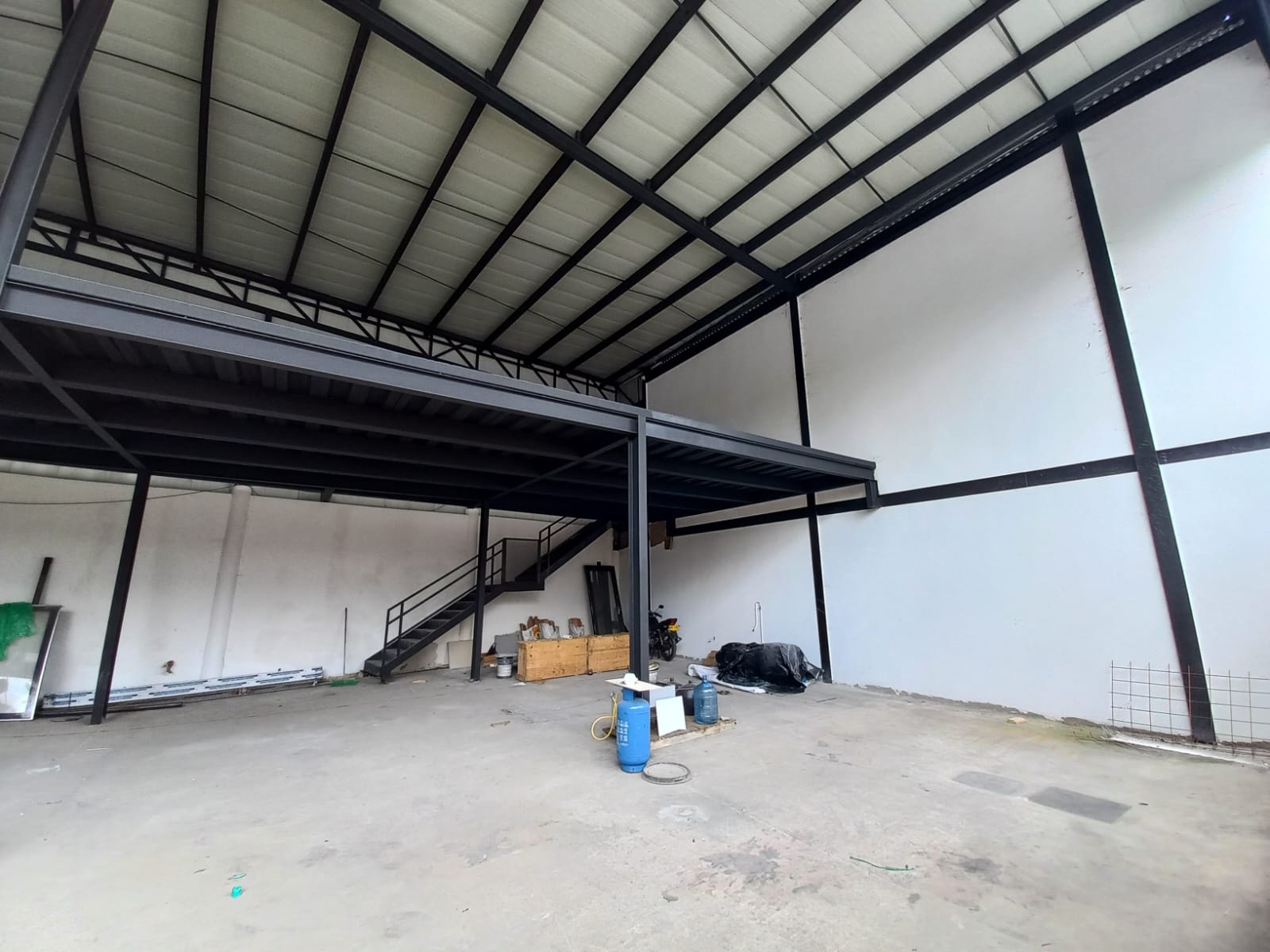 Foto de Local en Arriendo en Via armenia, Pereira - 1 - 279068160