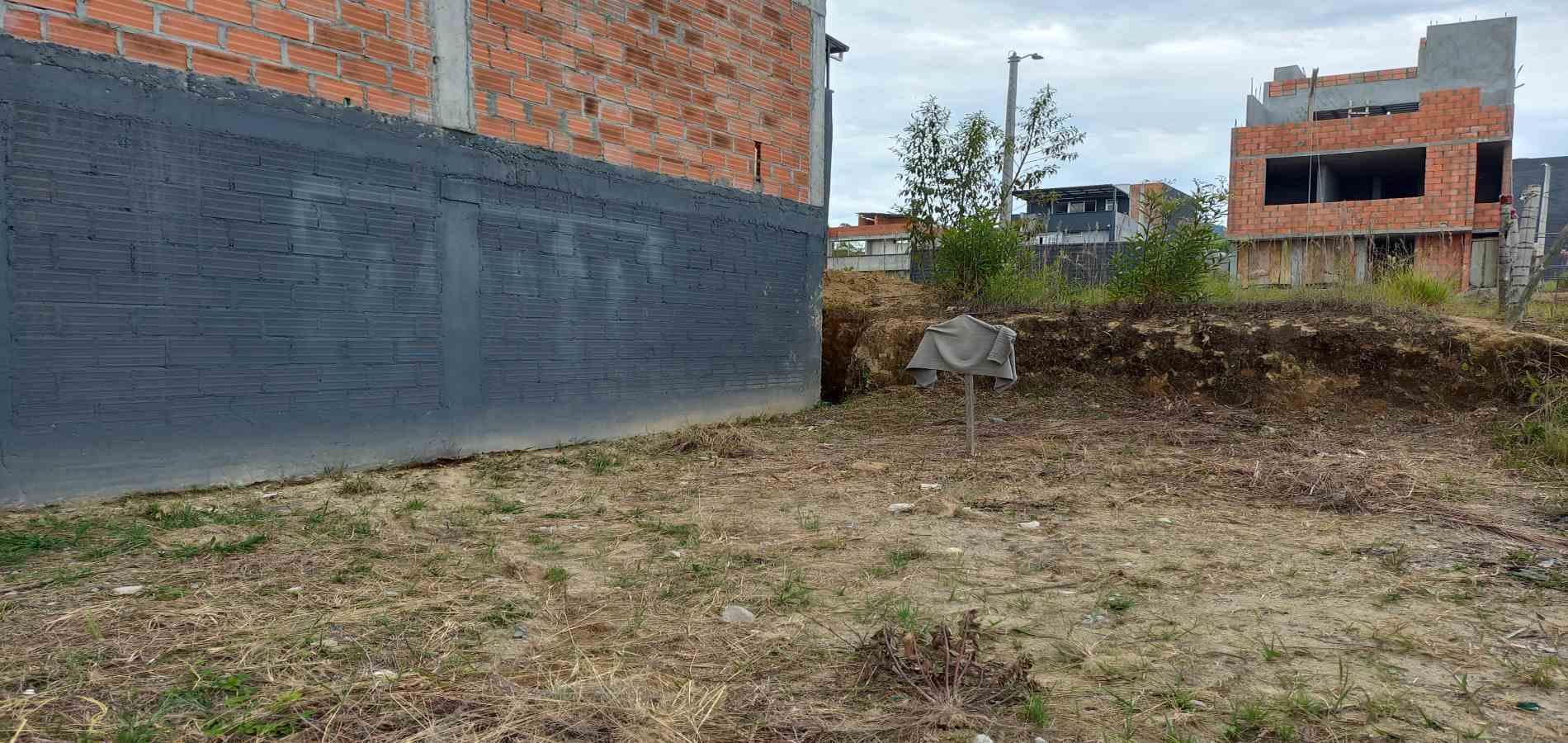 Foto de Lote / terreno en Venta en Av. la romelia el pollo, Dosquebradas - 2 - 279069045