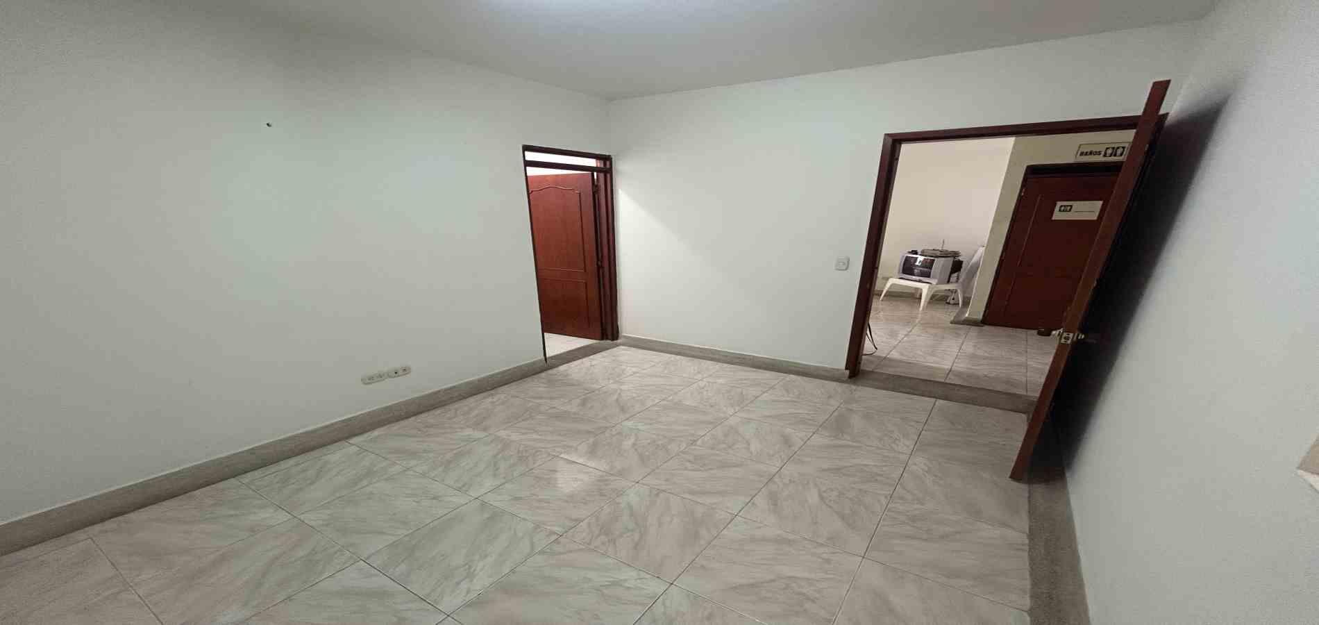 Foto de Oficina en Arriendo en Centro, Pereira - 3 - 279066618