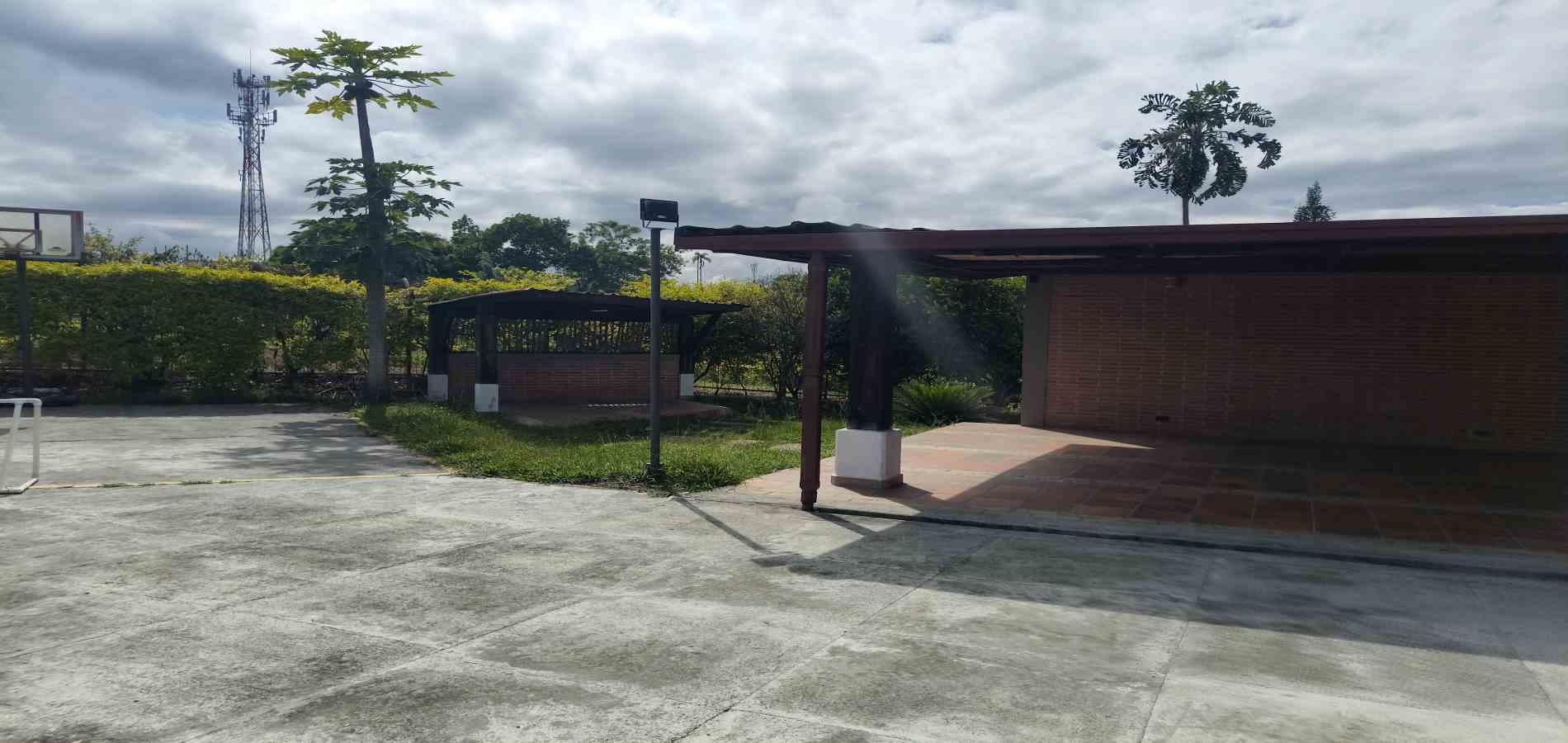 Foto de Casa campestre en Venta en Via aeropuerto el eden, Armenia  - 52 - 279068192