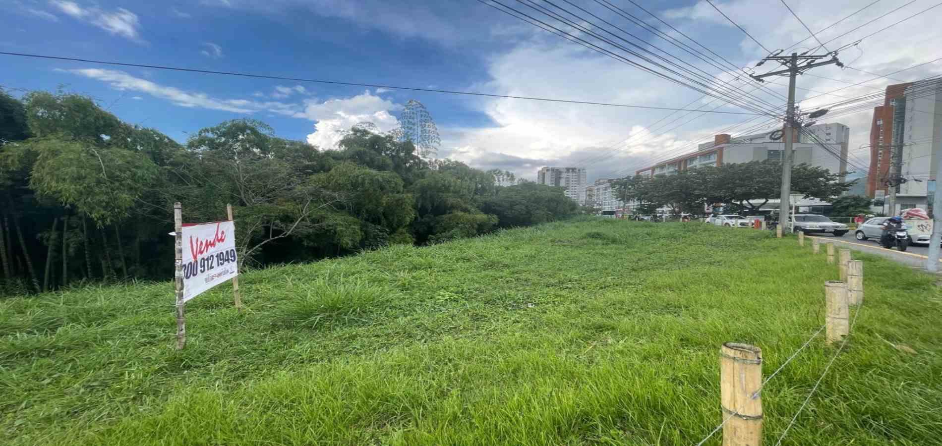 Foto de Lote / terreno en Venta en Avenida centenario, Armenia  - 17 - 279063188