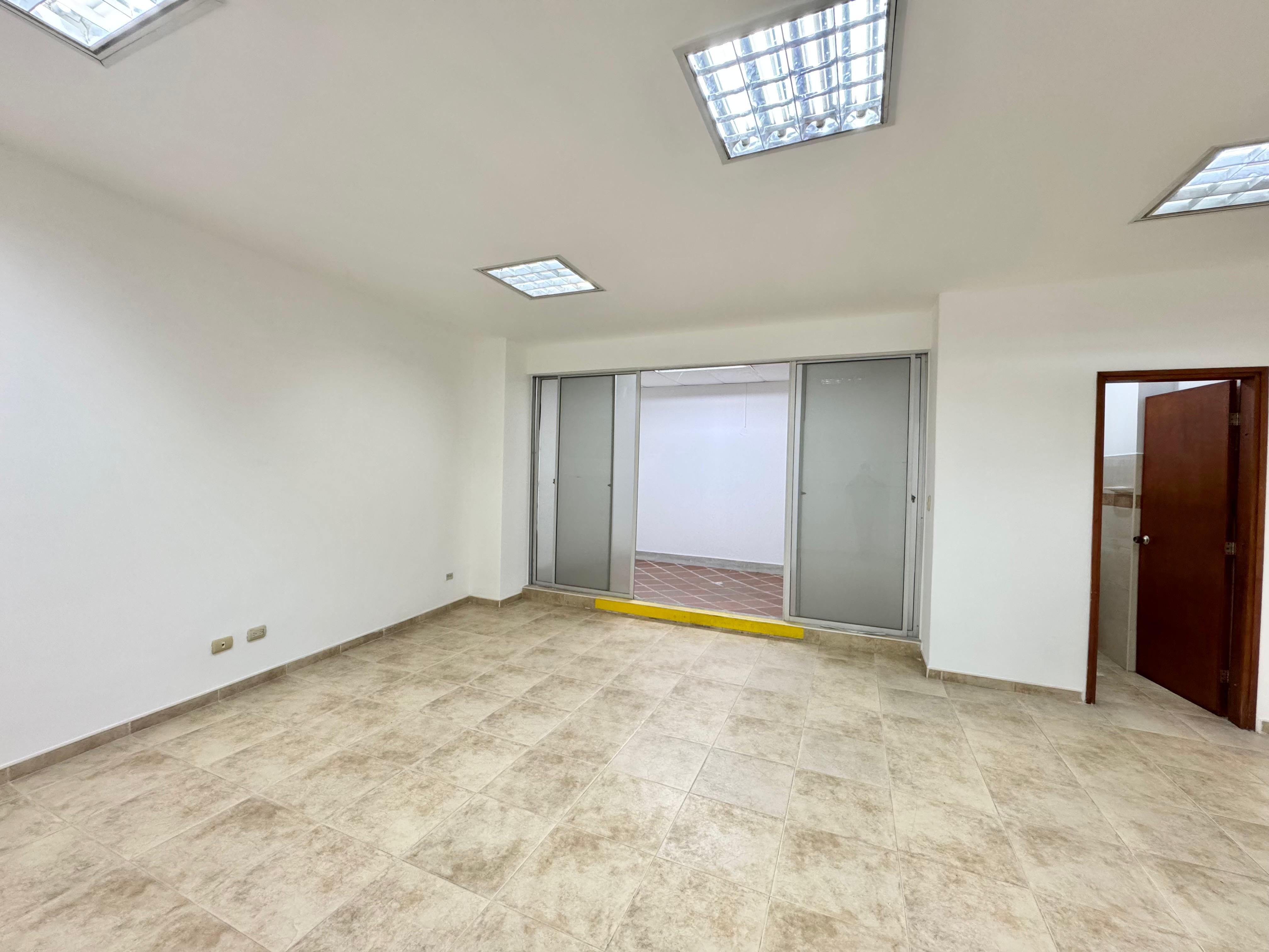 Foto de Oficina en Arriendo en Centro, Pereira - 4 - 279060364