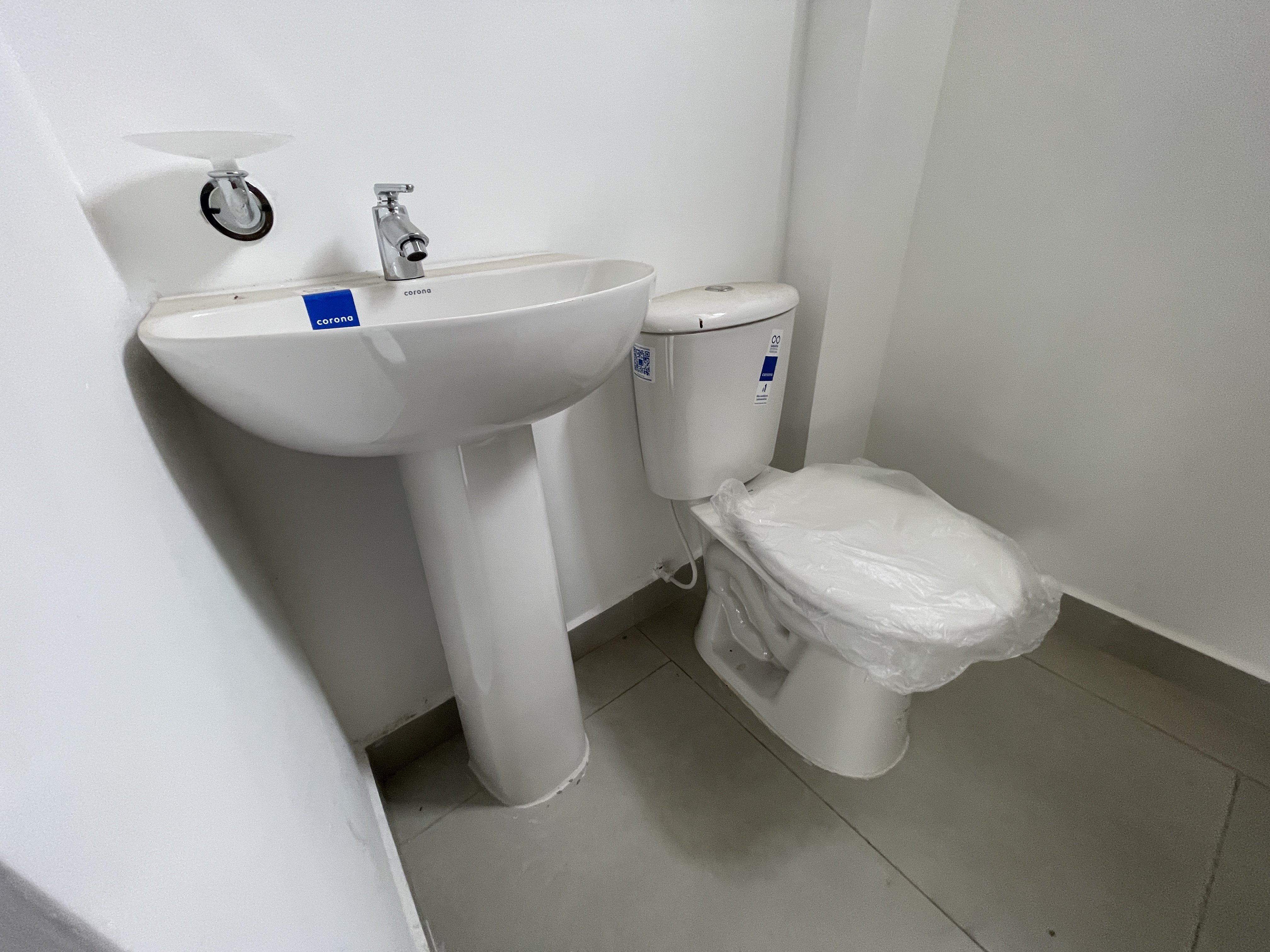 Foto de Local en Arriendo en Km 2 via armenia, Circasia - 8 - 279064350