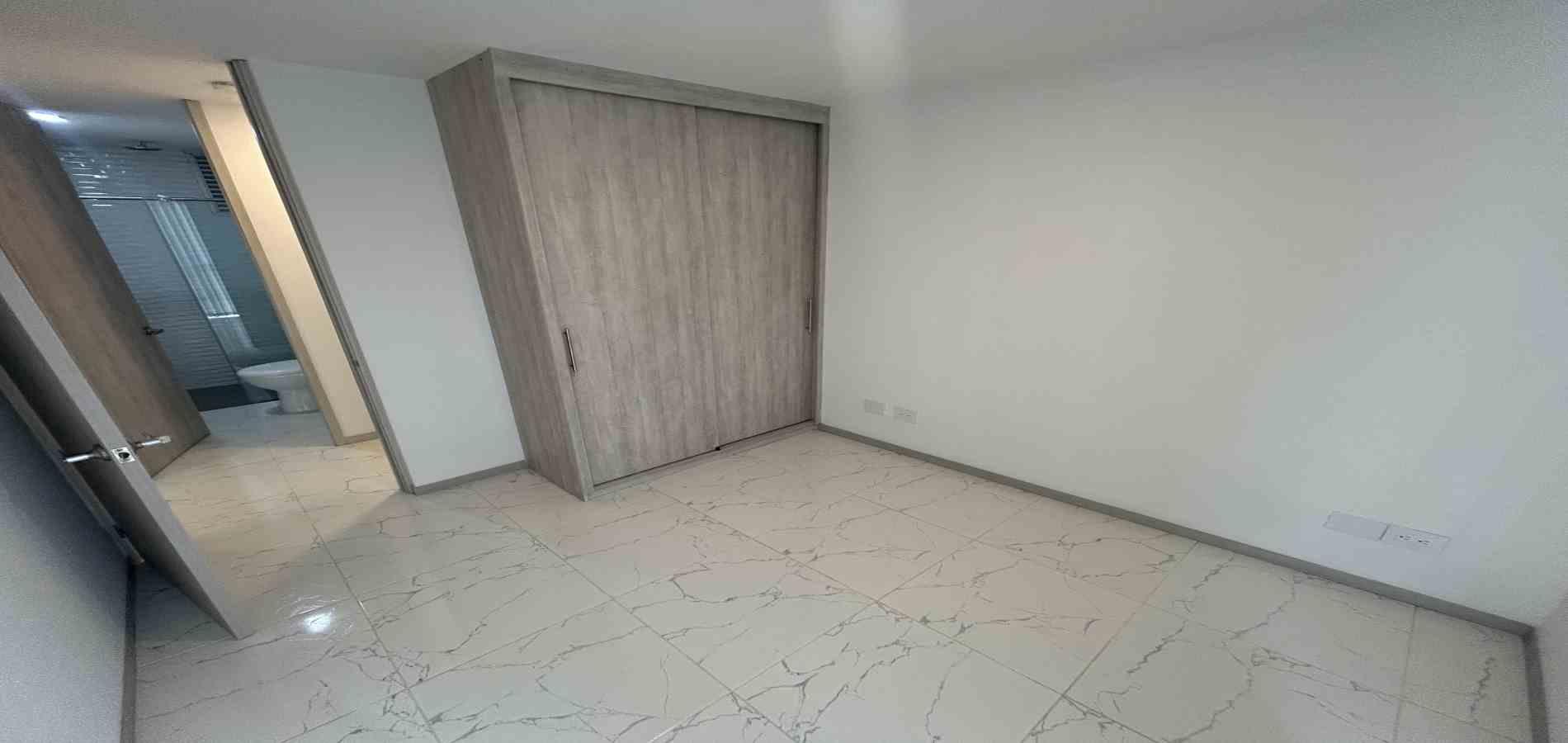 Foto de Apartamento en Arriendo en Avenida 30 de agosto, Pereira - 15 - 279068592