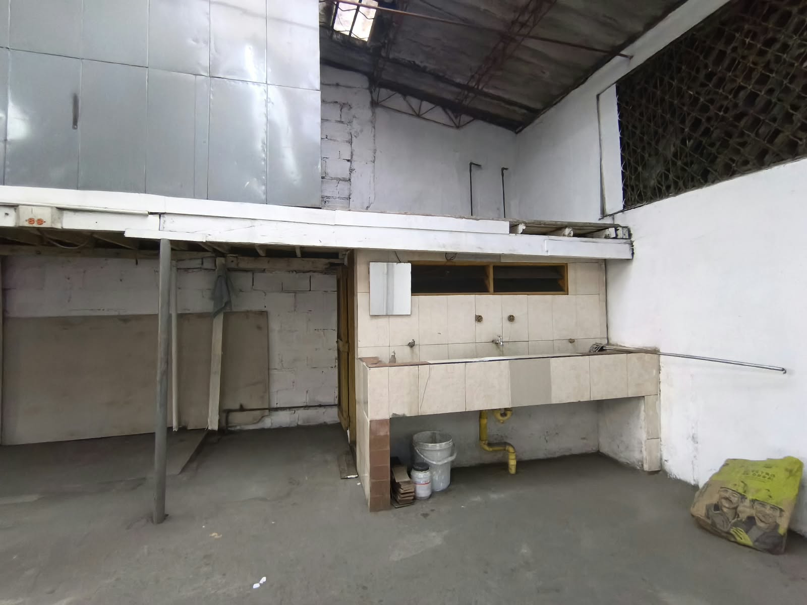 Foto de Local en Arriendo en El bosque, Manizales - 2 - 279070116