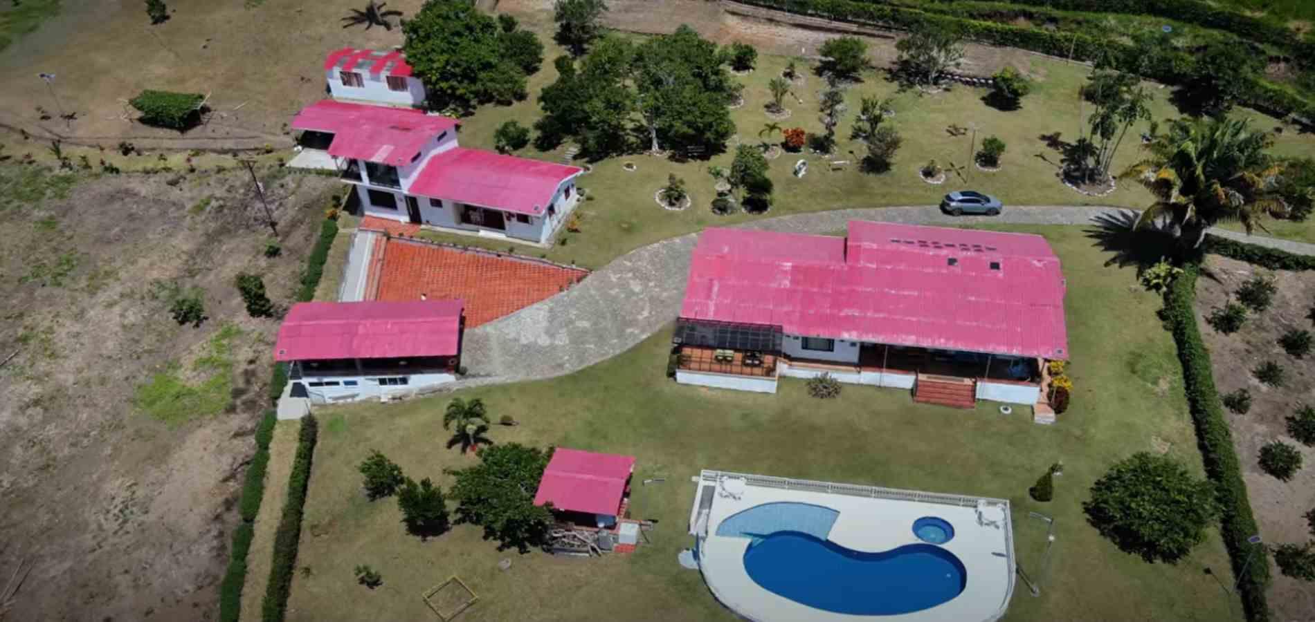 Foto de Casa campestre en Venta en Vereda santagueda, Palestina - 1 - 279063254