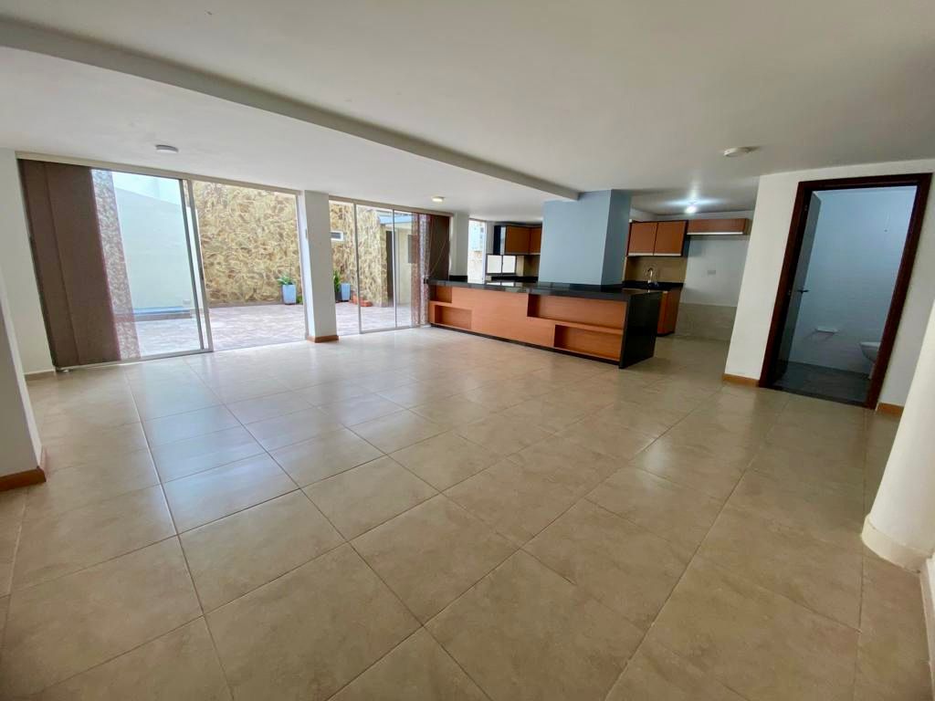 Foto de Casa para Venta en Laureles, Armenia  - 279068478