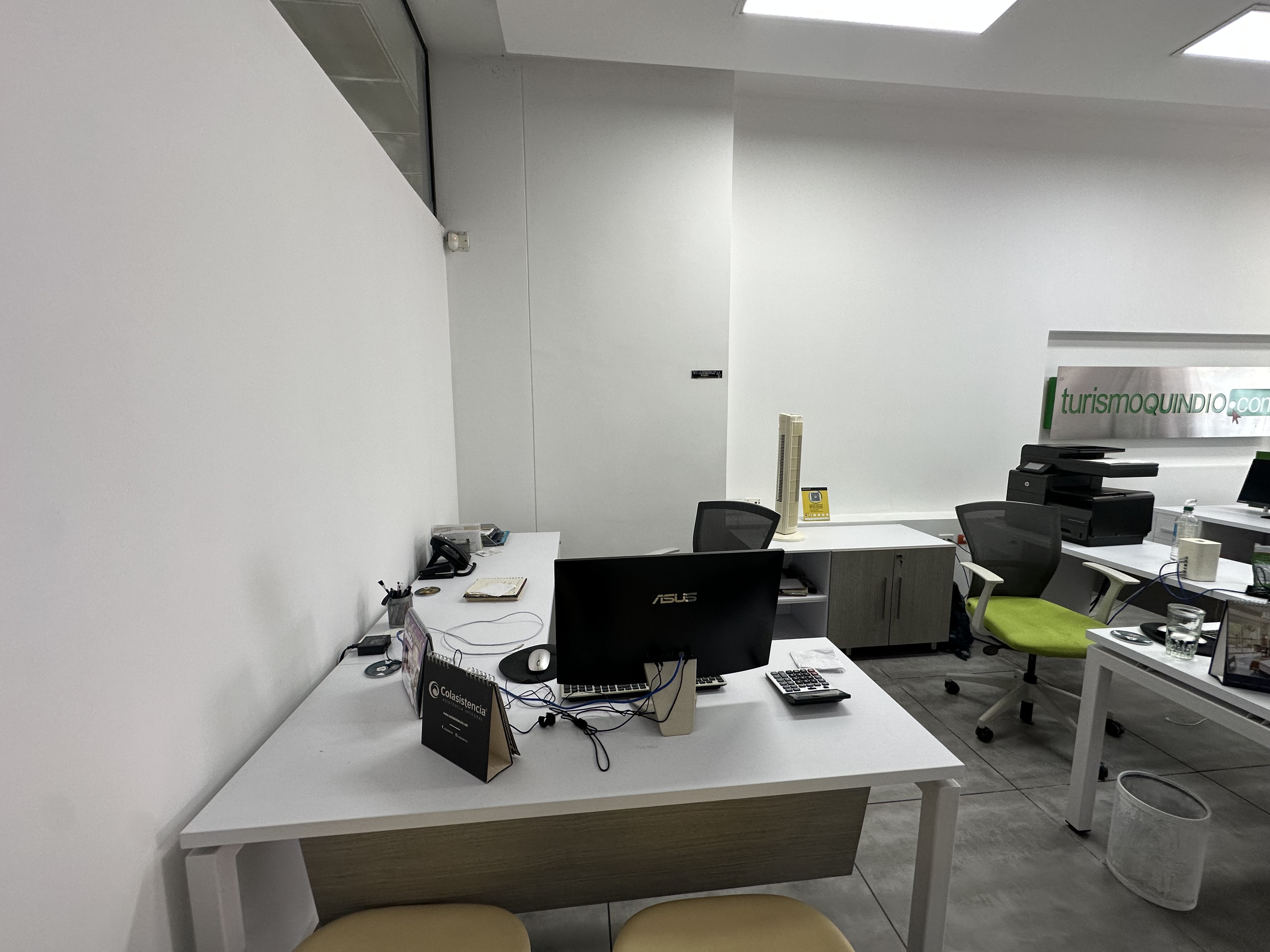 Foto de Oficina en Arriendo en Av bolivar, Armenia  - 1 - 279068722