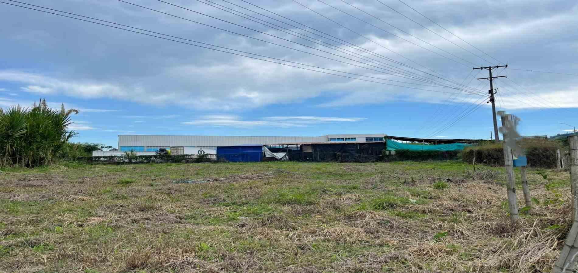 Foto de Lote / terreno en Venta en Av. la romelia el pollo, Dosquebradas - 3 - 279060887