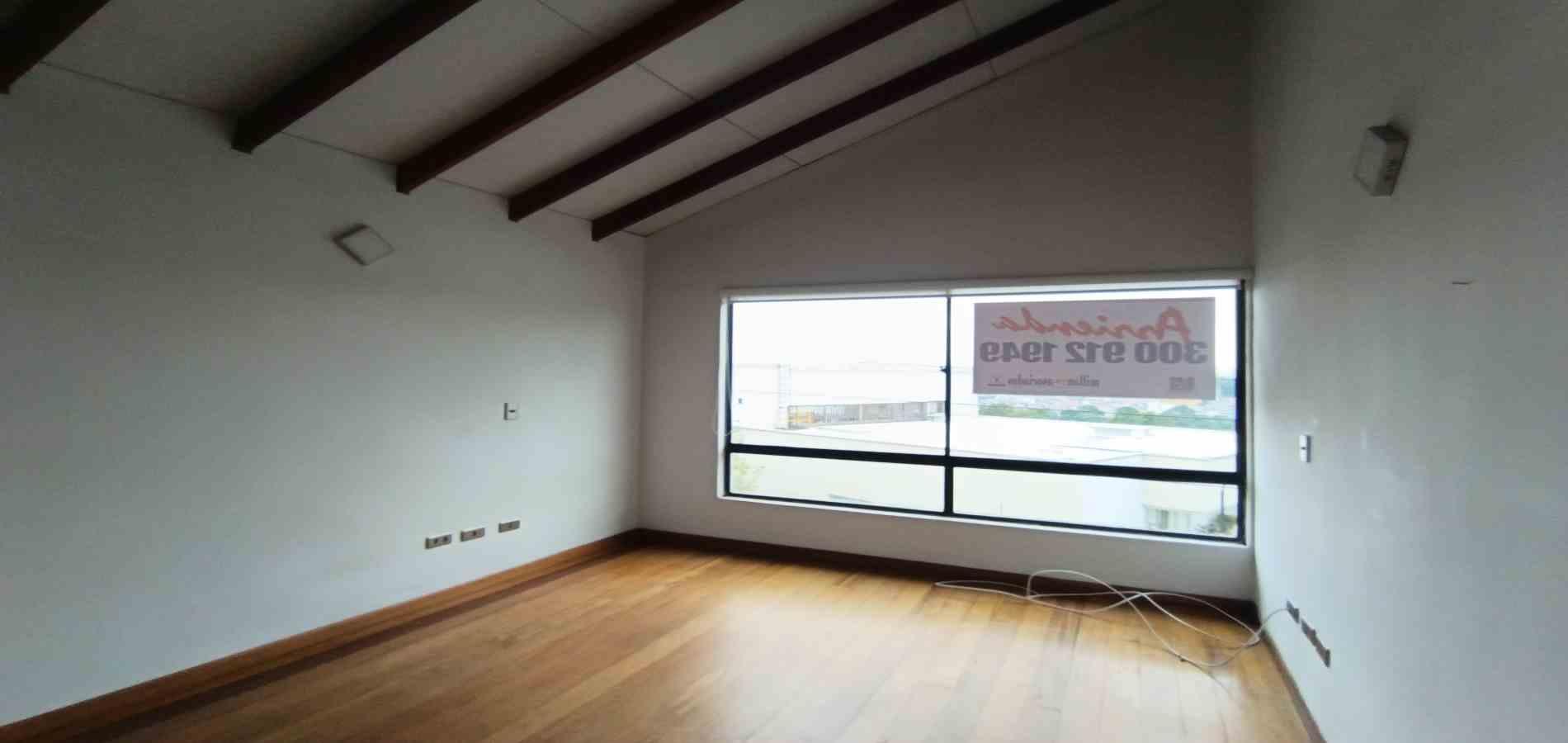 Foto de Casa en Venta en Palermo, Manizales - 3 - 279068259